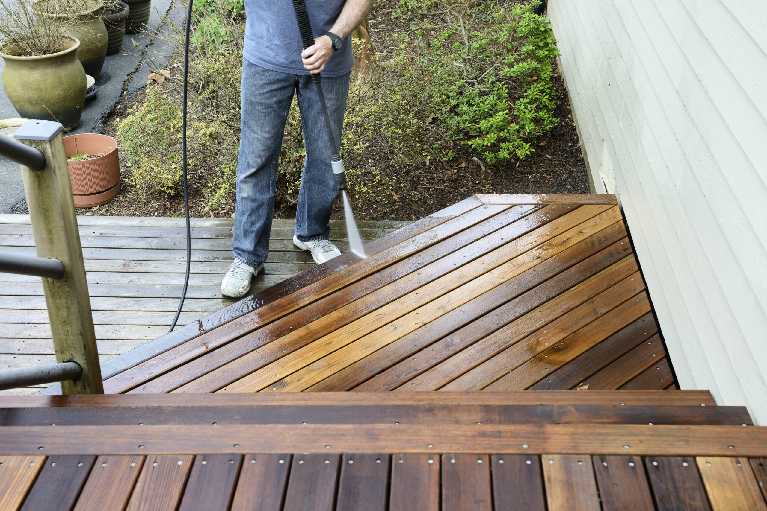 Why Use a Professional To Clean My Deck? Roof to DeckWhy Use a